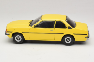 Opel Ascona B SR Keltainen Naarmuinen Keula Sun Star 1:18 5384 Metalli — kuva 5 / 9