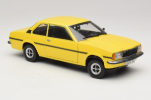 Opel Ascona B SR Keltainen Naarmuinen Keula Sun Star 1:18 5384 Metalli — kuva 7 / 9