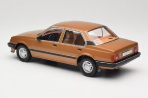 Opel Ascona C Berlina Beige Metallic MCG 1:18 MCG18459 Metalli — kuva 5 / 6