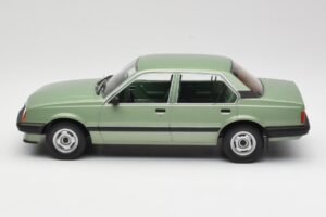 Opel Ascona C Metallic Light Green MCG 1:18 MCG18458 Metalli — kuva 3 / 6