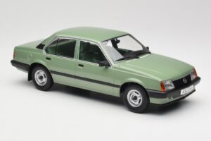 Opel Ascona C Metallic Light Green MCG 1:18 MCG18458 Metalli — kuva 4 / 6