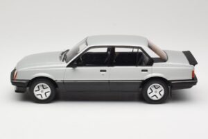 Opel Ascona C SR Hopea MCG 1:18 MCG18460 Metalli — kuva 3 / 6