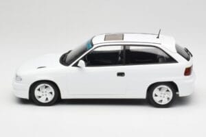 Opel Astra F GSi Blanc Casablanca Norev 1:18 183673 Metalli — kuva 3 / 6