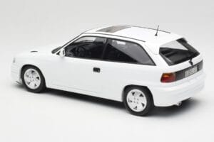 Opel Astra F GSi Blanc Casablanca Norev 1:18 183673 Metalli — kuva 5 / 6