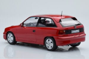 Opel Astra F GSi Punainen Norev 1:18 183672 Metalli — kuva 5 / 6