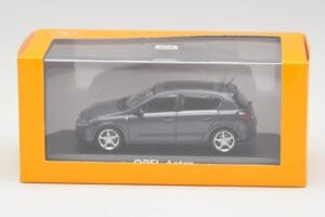 Opel Astra H Tummansininen Minichamps 1:43 B24910027-A1 Metalli — kuva 4 / 4