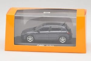 Opel Astra H Harmaa Minichamps 1:43 B24910027A Metalli — kuva 4 / 4