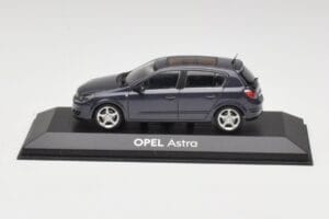 Opel Astra H Harmaa Minichamps 1:43 B24910027A Metalli
