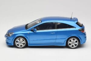 Opel Astra H OPC Arden Blue Otto 1:18 OT473 Hartsi — kuva 3 / 6