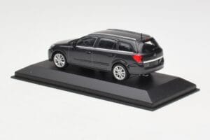 Opel Astra H Farmari Tummanharmaa Minichamps 1:43 ASTRA002 Metalli — kuva 3 / 4