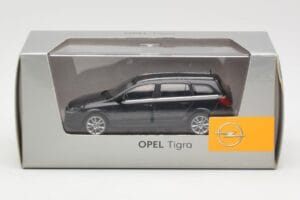 Opel Astra H Farmari Tummanharmaa Minichamps 1:43 ASTRA002 Metalli — kuva 4 / 4