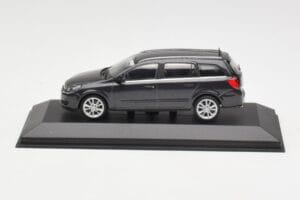 Opel Astra H Farmari Tummanharmaa Minichamps 1:43 ASTRA002 Metalli