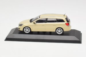 Opel Astra H Farmari Keltainen Minichamps 1:43 1799098 Metalli