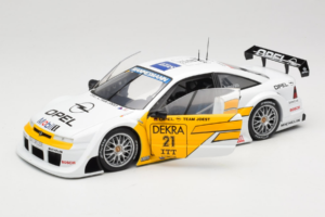 Opel Calibra V6 #21 N. Amorim DTM 1995 UT Models 1:18 180954221 Metalli — kuva 2 / 8