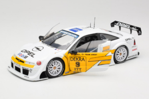 Opel Calibra V6 #9 M. Reuter DTM 1995 UT Models 1:18 180954209 Metalli — kuva 2 / 8