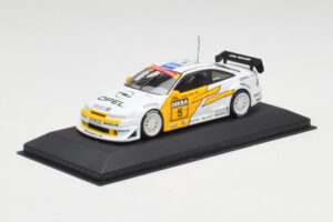 Opel Calibra V6 4x4 #5 Joest Racing M. Reuter DTM 1994 Minichamps 1:43 430944105 Metalli — kuva 2 / 4