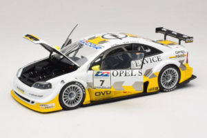 Opel Astra V8 Coupe #7 M. Reuter DTM 2000 Action 1:18 AC8004807 Metalli — kuva 2 / 8