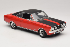 Opel Commodore GS/E Punainen Revell 1:18 8826 Metalli — kuva 6 / 8