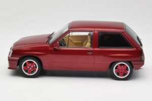Opel Corsa A Custom Punainen MCG 1:18 MCG18433 Metalli — kuva 3 / 6