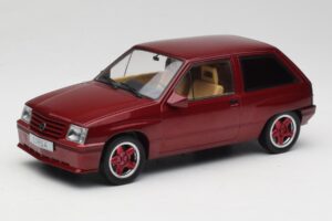Opel Corsa A Custom Punainen MCG 1:18 MCG18433 Metalli