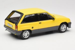 Opel Corsa A SR Keltainen MCG 1:18 MCG18431 Metalli — kuva 2 / 6