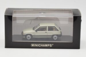 Opel Corsa A Swing Vihreä Minichamps 1:43 400045002 Metalli — kuva 4 / 4