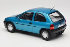 Opel Corsa B Blue Metallic MCG 1:18 MCG18514 Metalli — kuva 5 / 6