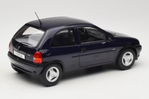 Opel Corsa B Dark Blue Metallic MCG 1:18 MCG18905 Metalli — kuva 2 / 6