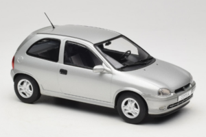 Opel Corsa B Grey Metallic MCG 1:18 MCG18515 Metalli — kuva 4 / 6