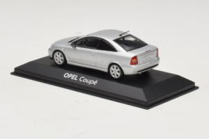 Opel Coupe Bertone Hopea Minichamps 1:43 B24910027 Metalli — kuva 3 / 4