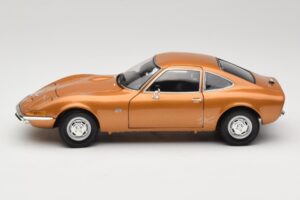 Opel GT Kulta Minichamps 1:18 180049025 Metalli — kuva 4 / 8