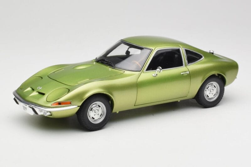 Opel GT Green Metallic Minichamps 1:18 180049029 Metalli