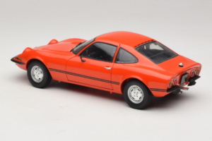 Opel GT/J Punainen Minichamps 1:18 180049028 Metalli — kuva 7 / 8
