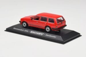 Opel Kadett D Farmari Punainen Concept Minichamps 1:43 OPEL001 Metalli — kuva 3 / 4