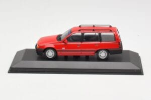 Opel Kadett E Club Farmari Punainen Minichamps 1:43 400045910 Metalli