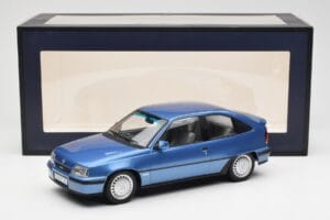 Opel Kadett E GSi Vaaleansininen Metallic Norev 1:18 183615 Metalli — kuva 6 / 6