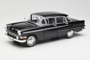 Opel Kapitan P1 Musta Revell 1:18 08822 Metalli