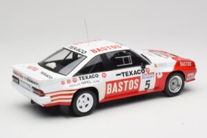 Opel Manta 400 #5 G. Colsoul Rally Ypres 1985 IXO 1:18 18RMC134 Metalli — kuva 2 / 6