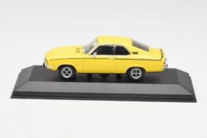 Opel Manta A SR Keltainen Minichamps 1:43 400045502 Metalli