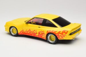 Opel Manta B Mattig Keltainen Liekillä MCG 1:18 MCG18115 Metalli — kuva 5 / 6