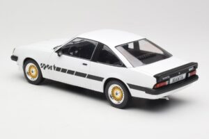 Opel Manta B Sport Valkoinen MCG 1:18 MCG18237 Metalli — kuva 5 / 6