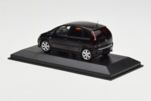 Opel Meriva OPC Musta Minichamps 1:43 90399891 Metalli — kuva 3 / 4