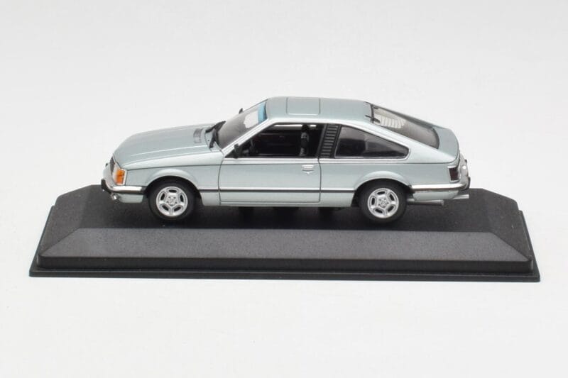 Opel Monza A Hopea Minichamps 1:43 400045122 Metalli