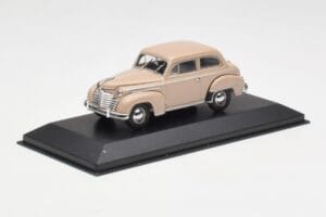 Opel Olympia A Beige Minichamps 1:43 430040404 Metalli — kuva 2 / 4