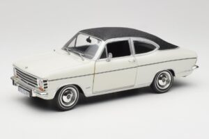 Opel Olympia A Coupe Valkoinen Musta Revell 1:18 8446 Metalli