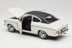 Opel Olympia A Coupe Valkoinen Musta Revell 1:18 8446 Metalli — kuva 5 / 8