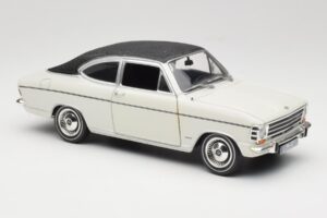 Opel Olympia A Coupe Valkoinen Musta Revell 1:18 8446 Metalli — kuva 6 / 8