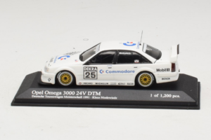 Opel Omega 3000 24V #25 K. Niedzwiedz DTM 1991 Minichamps 1:43 400914425 Metalli