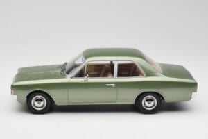 Opel Rekord C Green Metallic Minichamps 1:18 107047000 Hartsi — kuva 3 / 6