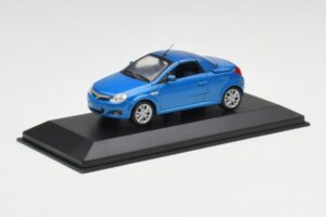 Opel Tigra Twin Top Sininen Minichamps 1:43 919084 Metalli — kuva 2 / 4